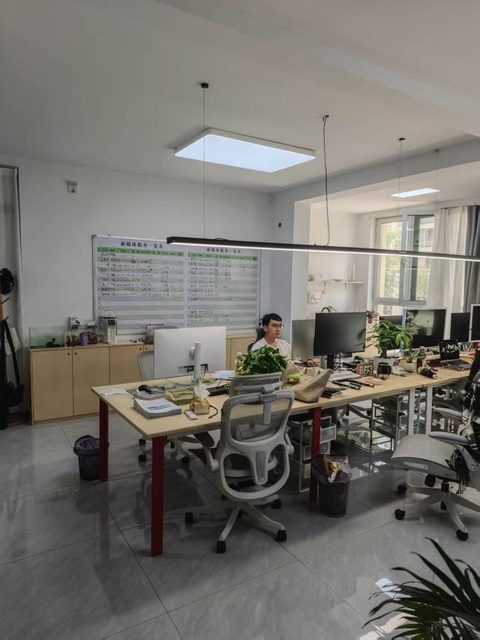 新媒体负责人办公室